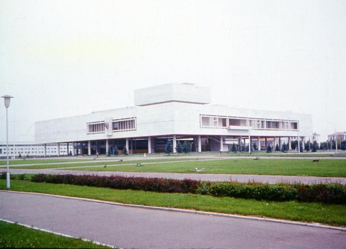 Ульяновск, мемцентр в цвете