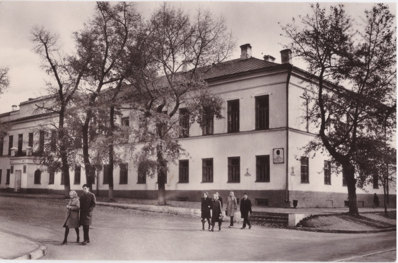 Ульяновск, первая школа