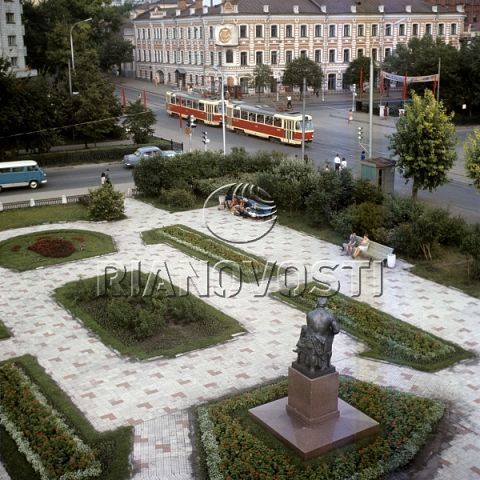 Ульяновск, сквер гоначарова
