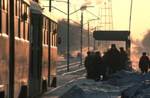 Ульяновск, трамвай на фоне телевышки