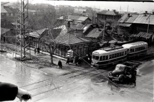 Ульяновск, транспорт на старой минаева сверху