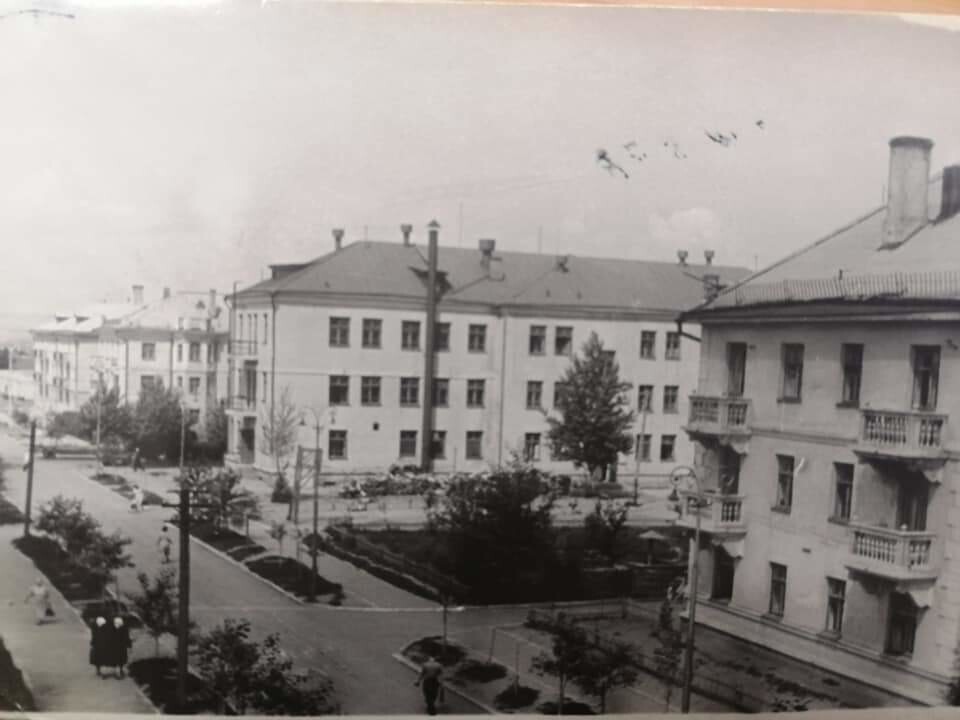 Ульяновск, трехэтажки на полбина