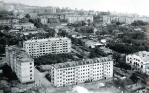 Ульяновск, володарские дома сверху на льва толстого