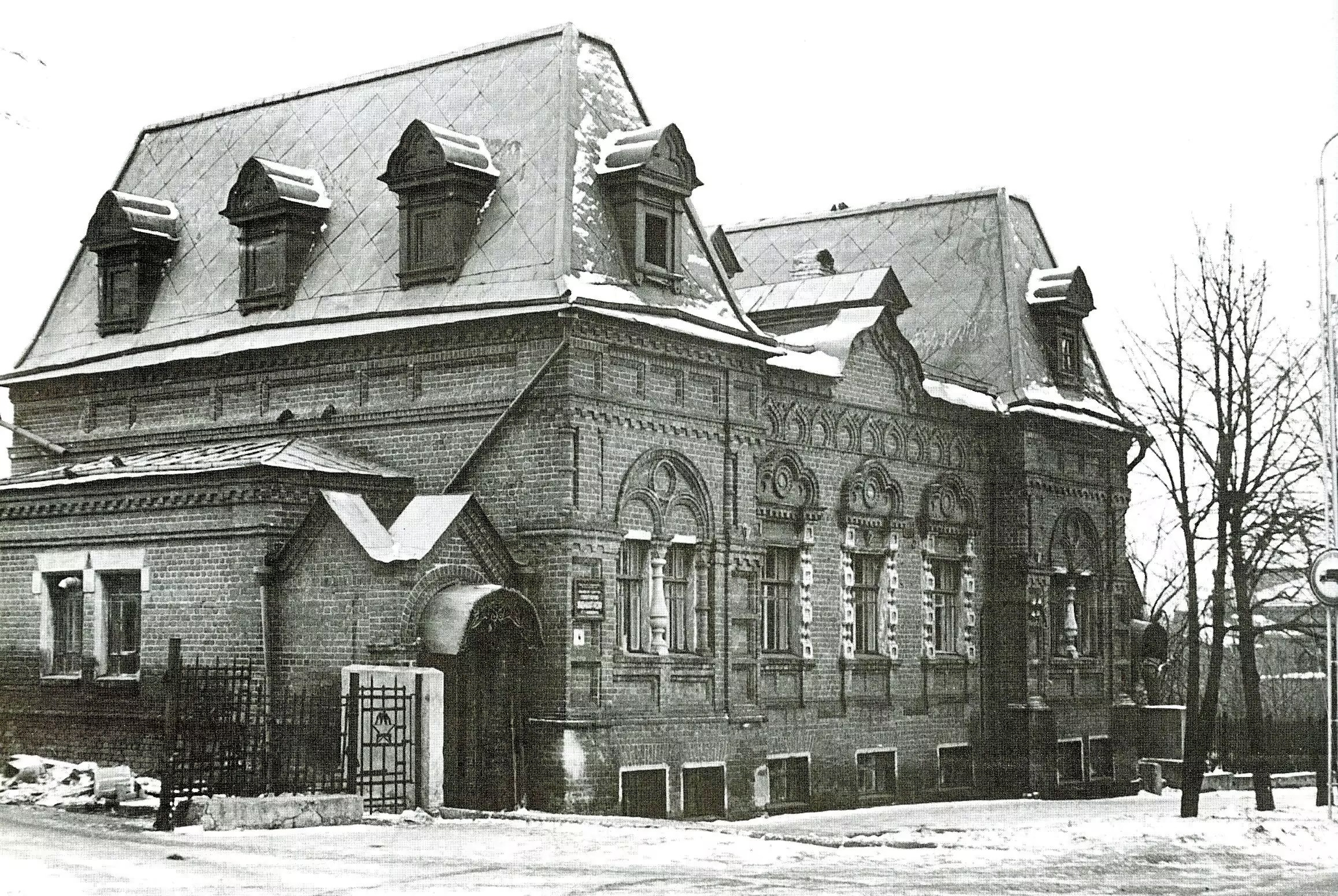 Ульяновск, Дмитрия Ульянова 4